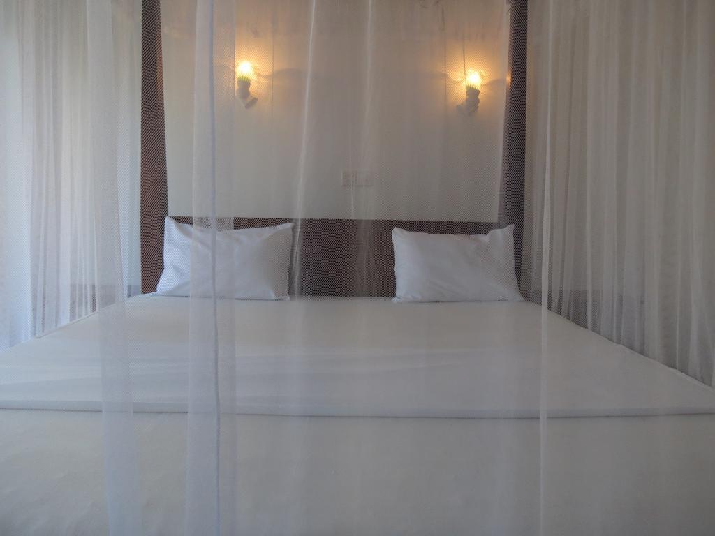 Why Not Guest House Хиккадува Номер фото